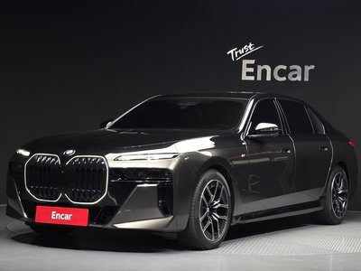 BMW 7 SERIES - 1