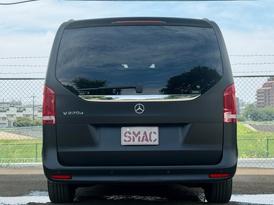 صورة 8 لـ 2021 Mercedes-BENZ V-CLASS