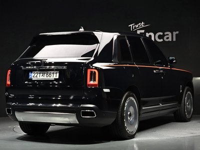 ROLLS-ROYCE CULLINAN - 3