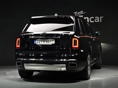 ROLLS-ROYCE CULLINAN - 4