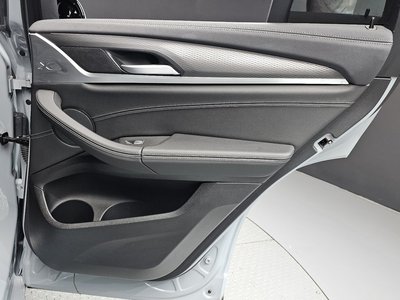 صورة مصغرة 15 لـ 2024 BMW X4