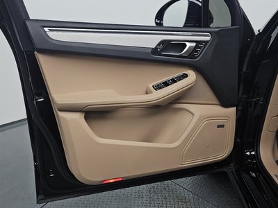 2022 Porsche MACAN 缩略图 29