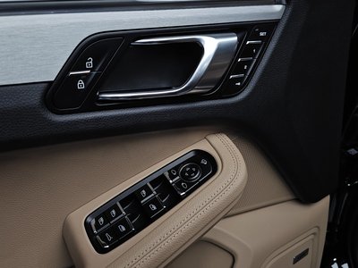 2022 Porsche MACAN 缩略图 17