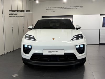 2025 Porsche MACAN 照片 2