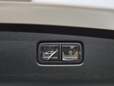 2025 Genesis GV70 — миниатюра 24