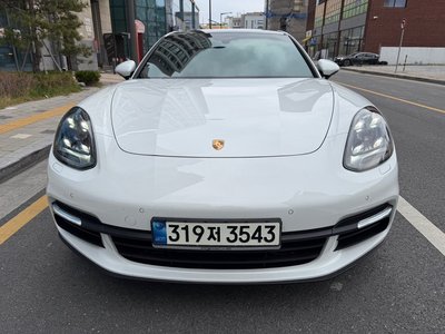 PORSCHE PANAMERA - 2