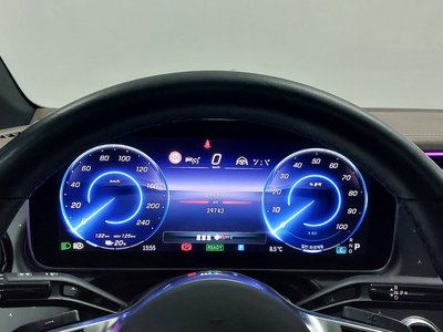 MERCEDES-BENZ EQE - 8