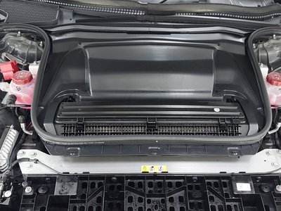 MERCEDES-BENZ EQE - 7