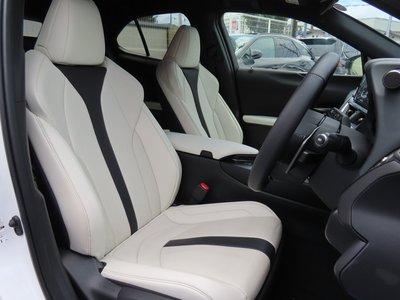 2024 Lexus UX 缩略图 15