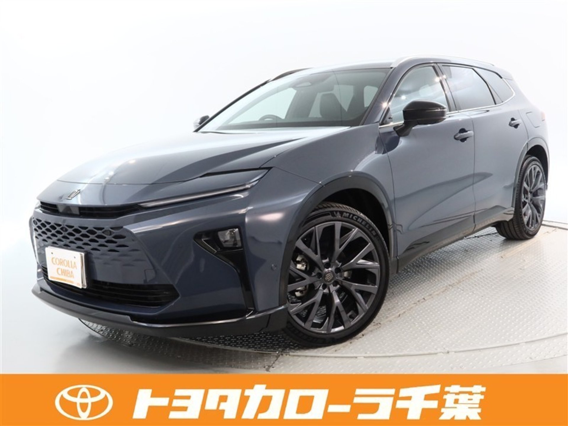 TOYOTA CROWN ESTATE - View 1