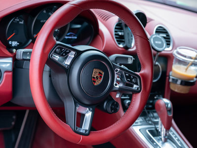 2018 Porsche 718 — фото 5