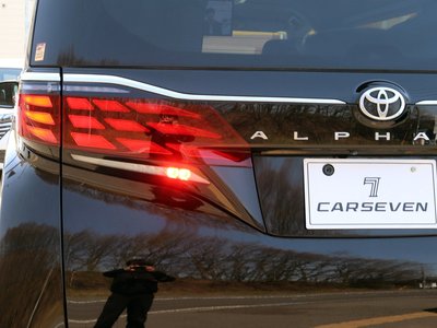 TOYOTA ALPHARD - 10