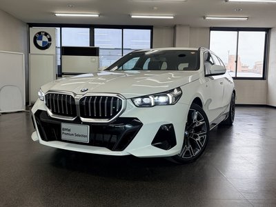 BMW 5 SERIES TOURING - 1