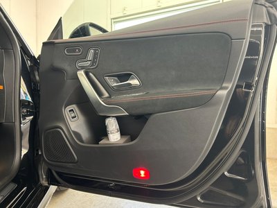 MERCEDES-BENZ CLA - 10