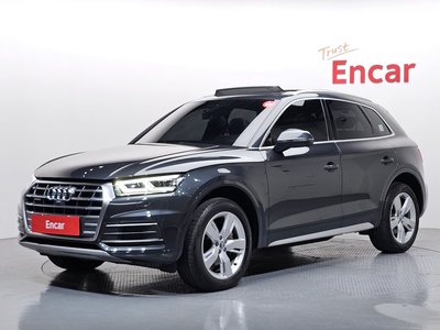 AUDI Q5 - 1