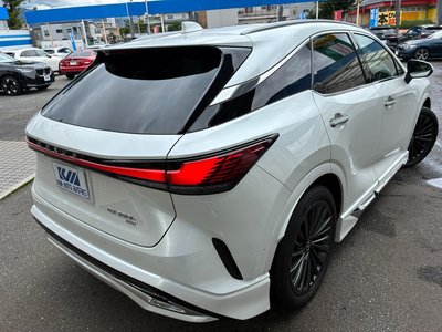 صورة 4 لـ 2023 Lexus RX