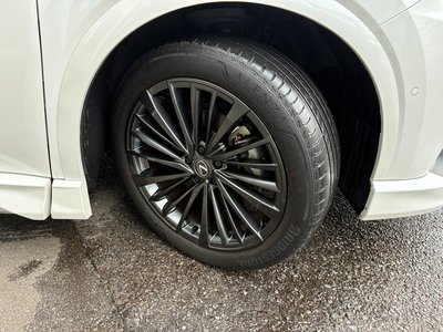 صورة 6 لـ 2023 Lexus RX