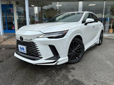 صورة 2 لـ 2023 Lexus RX
