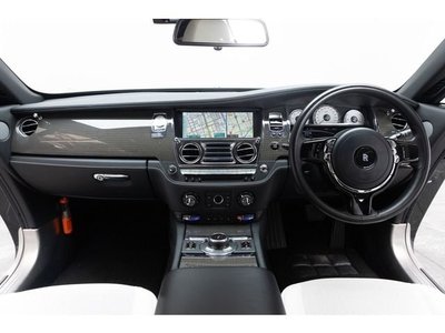 ROLLS-ROYCE WRAITH - 2