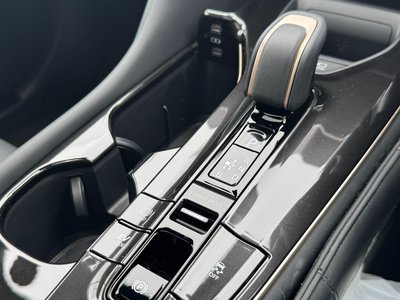 2025 Toyota CROWN SPORT — миниатюра 47