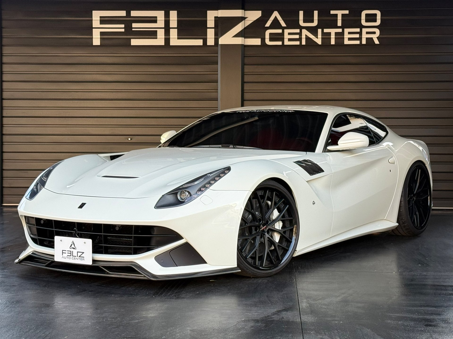 FERRARI F12 BERLINETTA - View 1