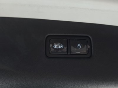 2022 Genesis GV70 — миниатюра 24