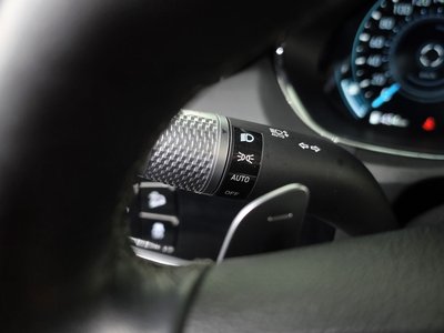 2022 Genesis GV70 — миниатюра 30