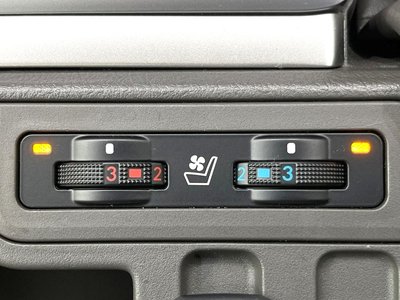 TOYOTA LAND CRUISER PRADO - 7