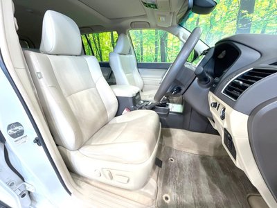 TOYOTA LAND CRUISER PRADO - 8