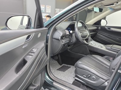 2021 Genesis GV80 photo 10