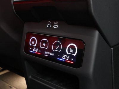 2025 BMW M5 — миниатюра 51