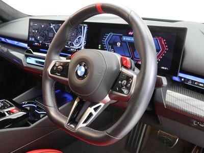 2025 BMW M5 — миниатюра 40