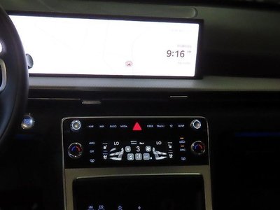 2025 Genesis GV80 thumbnail 11