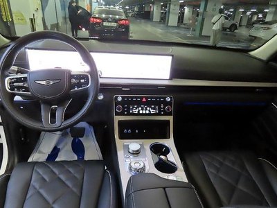 2025 Genesis GV80 photo 10