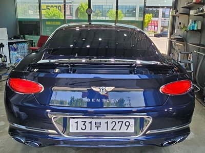 BENTLEY CONTINENTAL - 2