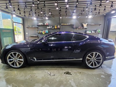 BENTLEY CONTINENTAL - 3
