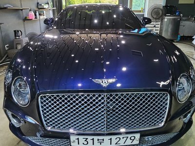 BENTLEY CONTINENTAL - 1