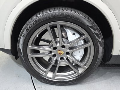 PORSCHE CAYENNE - 7