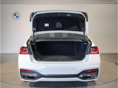 صورة 9 لـ 2020 BMW 7 SERIES
