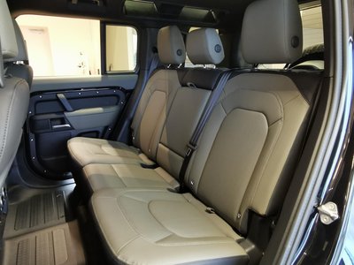 2025 LAND Rover DEFENDER 缩略图 30