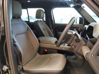 2025 LAND Rover DEFENDER 缩略图 27