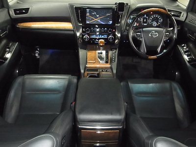 2017 Toyota ALPHARD photo 7