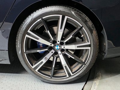 BMW 5 SERIES - 8