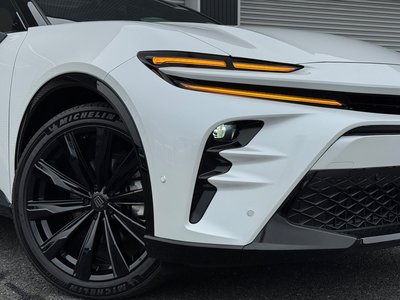 TOYOTA CROWN SPORT - 10