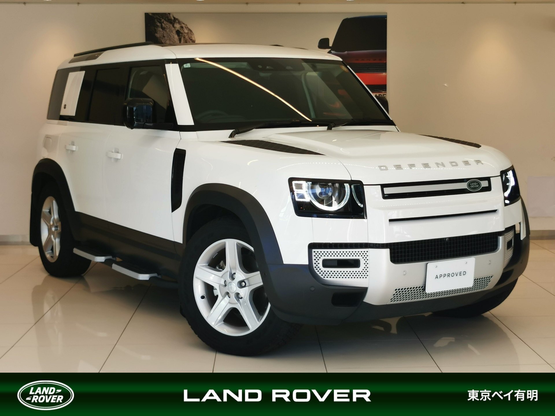 LAND ROVER DEFENDER - View 1