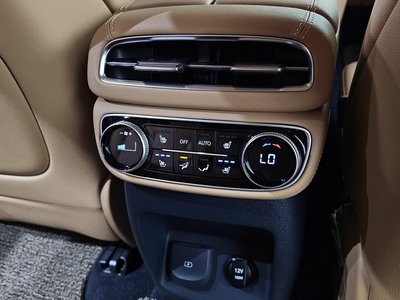 2021 Genesis GV80 thumbnail 25