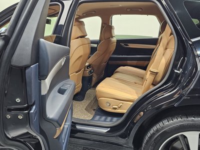 2021 Genesis GV80 thumbnail 16