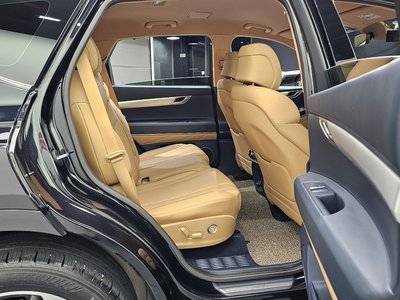 2021 Genesis GV80 thumbnail 18