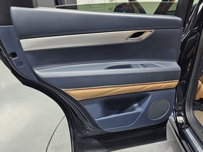 2021 Genesis GV80 thumbnail 15