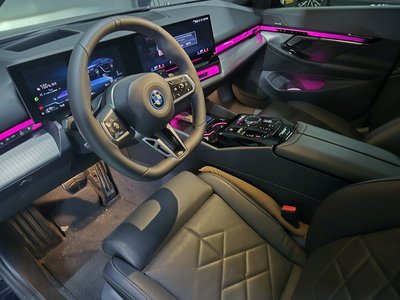 صورة 6 لـ 2025 BMW 5 SERIES